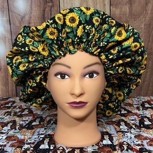 HANDMADE Sunflowers 🌻 Bonnet